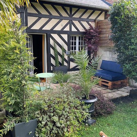 Manoir De La Croix-Sonnet Bed and Breakfast Trouville-sur-Mer Εξωτερικό φωτογραφία