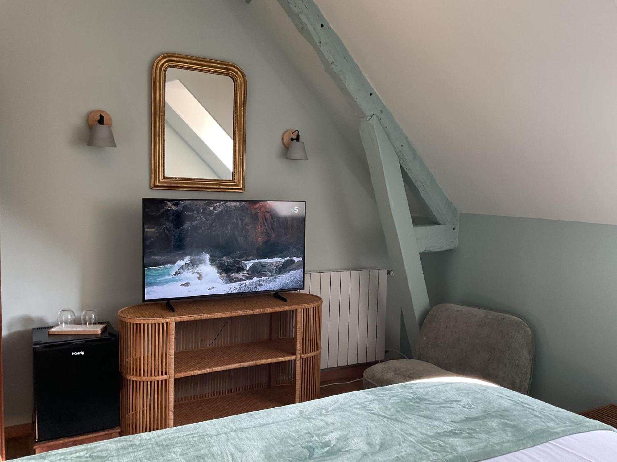 Manoir De La Croix-Sonnet Bed and Breakfast Trouville-sur-Mer Δωμάτιο φωτογραφία